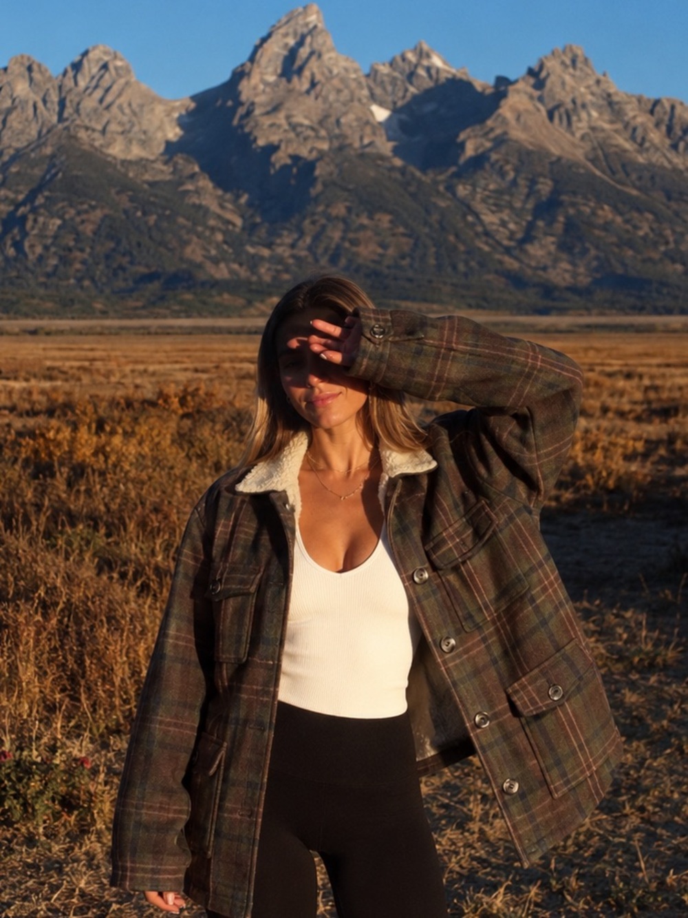 Oversize Vintage-Inspired Plaid Sherpa Jacket